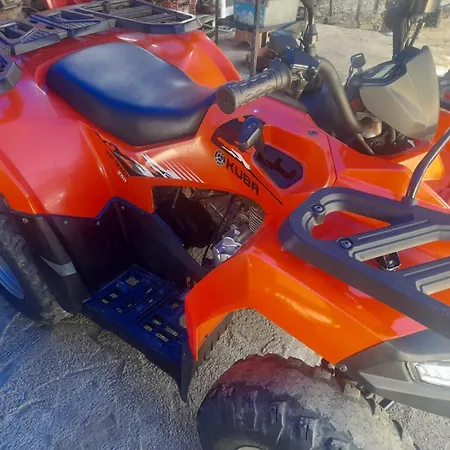 Hotel na wodzie Quad 450 Cc